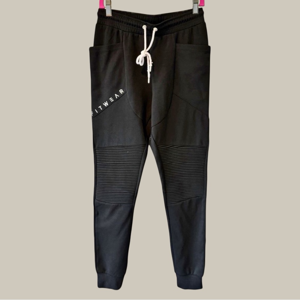FITWEAR Women's Black Joggers